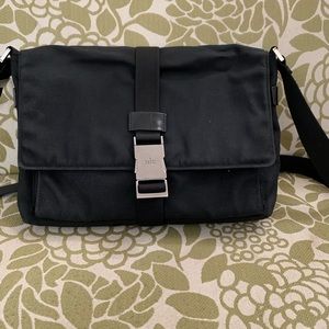 Authentic Gucci Purse Bag